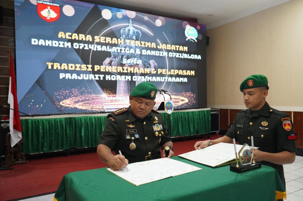 Danrem 073/Makutarama Pimpin Sertijab Dandim Salatiga dan Blora, Tegaskan Regenerasi Kepemimpinan.