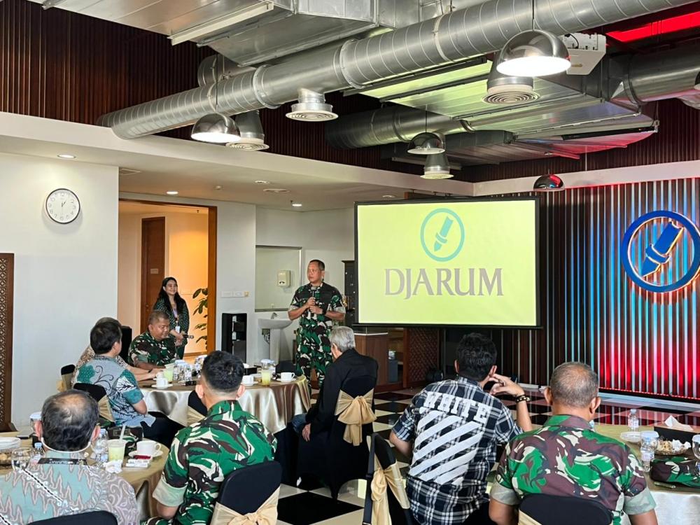 Danrem 073/Makutarama Dampingi Pangdam IV/Diponegoro Silaturahmi ke Main Office PT Djarum Kudus