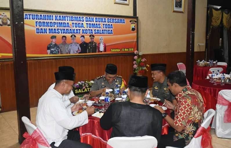 Kasrem 073/Makutarama Menghadiri Undangan Buka Bersama Di Polresta Salatiga
