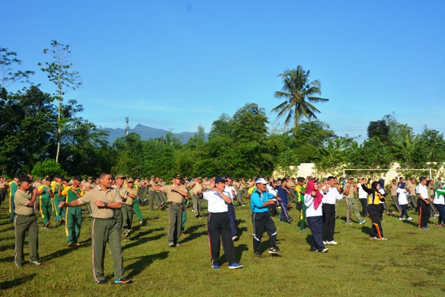 Pererat Silaturahmi Dengan Senam Bersama