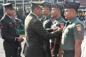 Tradisi Kenaikan Pangkat Prajurit Korem 073/Makutarama