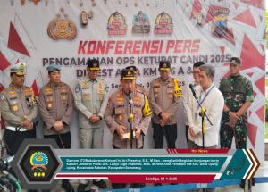 Danrem 073/Makutarama Hadiri Kunjungan Kerja Kapolri di Rest Area KM 456 untuk Tinjau Arus Mudik-Balik Lebaran 2025