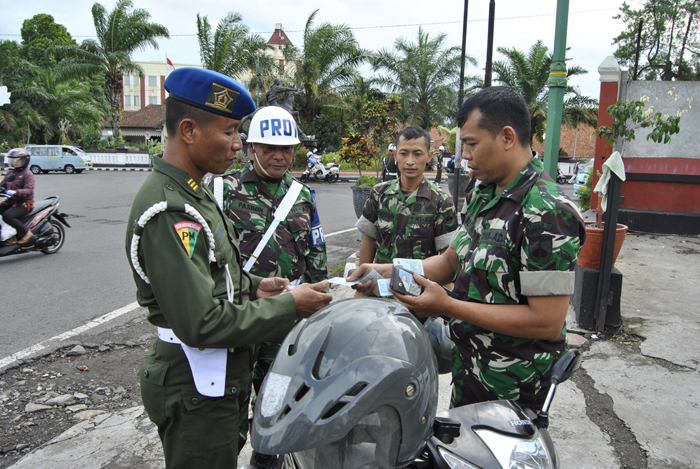 Tegaknya Citra TNI yang Cinta Disiplin