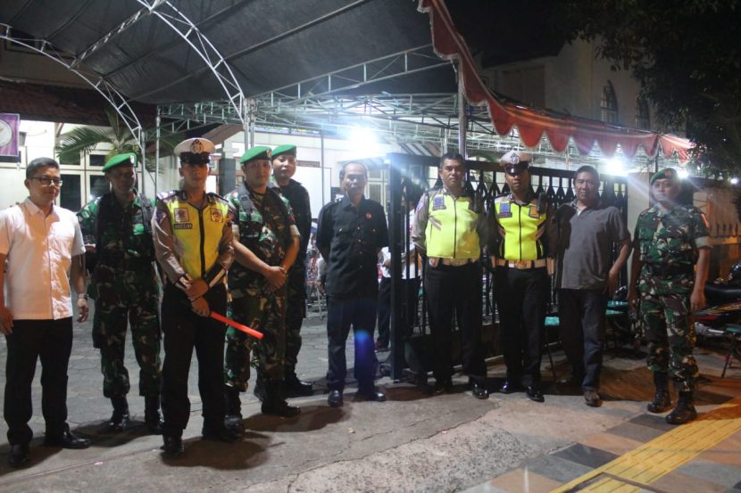 Jelang Peringatan Paskah, Tni Dan Polri Patroli Keliling Ke Sejumlah Gereja Di Pati