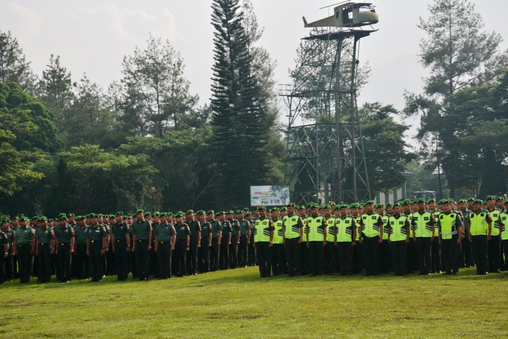 Prajurit Korem 073/Makutarama Dan Satdisjan Laksanakan Pam Imbangan Gabungan Di Yonmek 411/Pdw