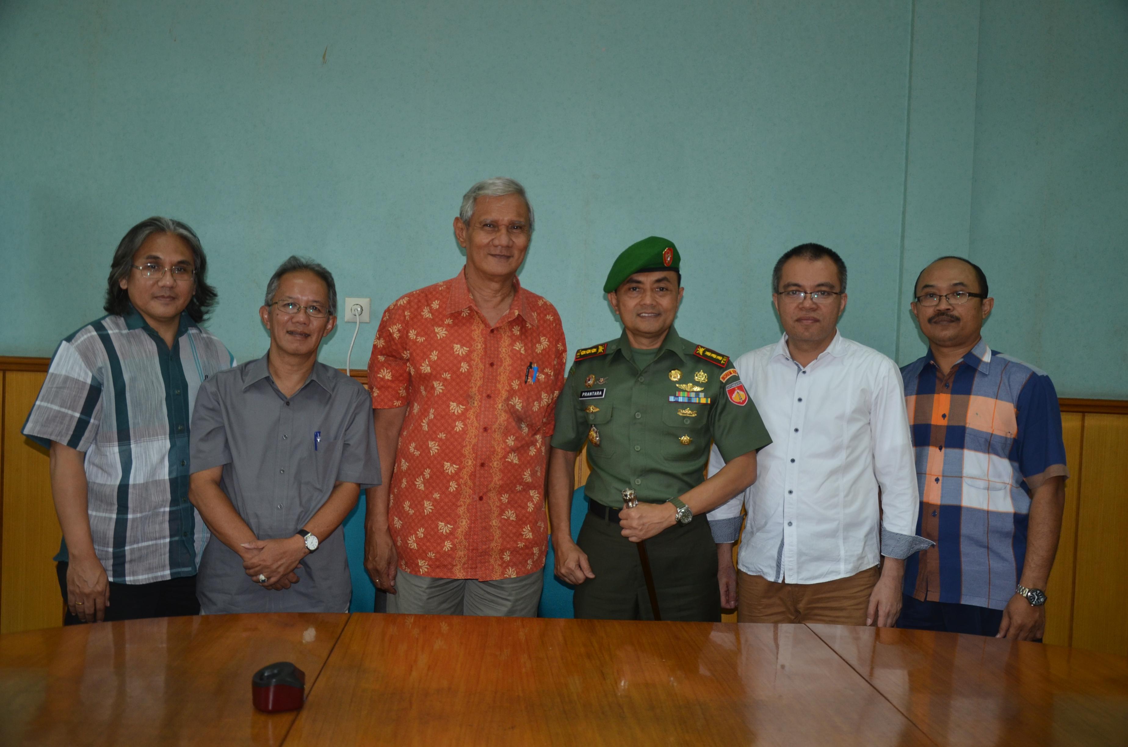 Danrem Silaturahmi Ke UKSW