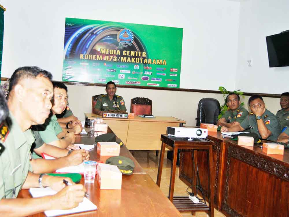 Kasrem Pimpin Rakord Latihan Posko 1 Makutarama