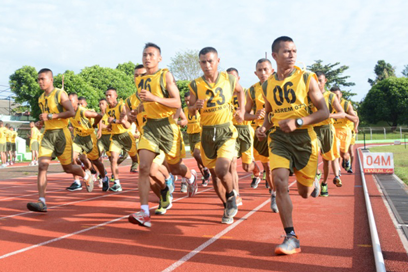 Yonif 410/Alugoro Gembleng Fisik