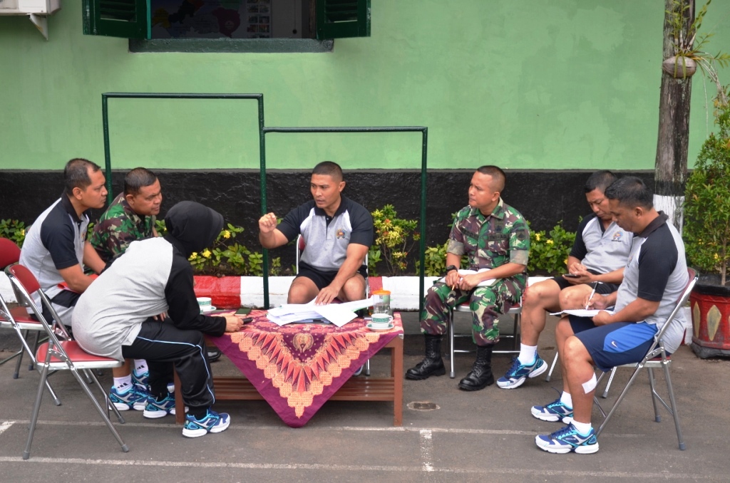 Danrem Pimpin Rapat Staf