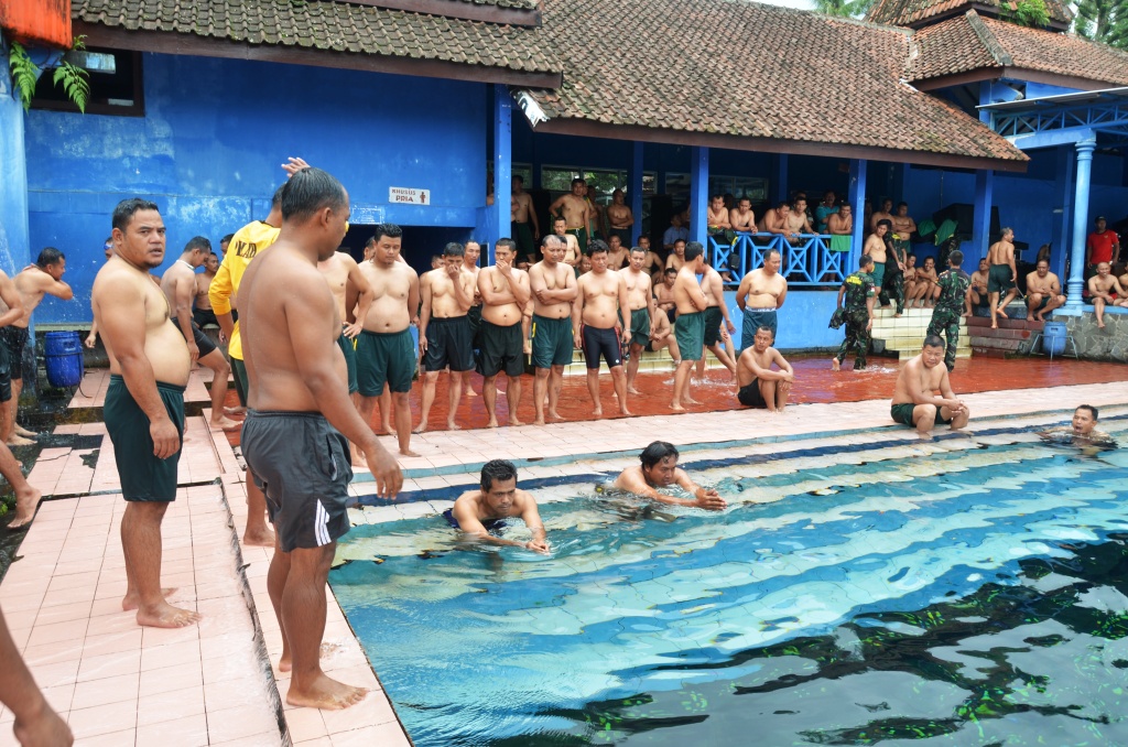 Samapta periodik, Korem Salatiga laksanakan tes renang Prajuritnya