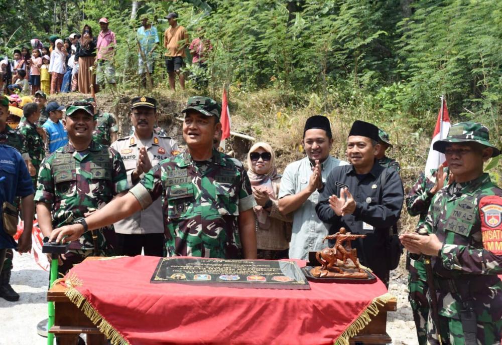 Kasdam IV/Diponegoro Tutup TMMD Reguler Ke-121 di Kodim 0720/Rembang