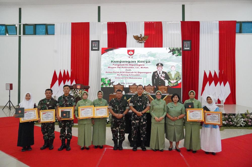 Pangdam IV/Diponegoro Kunjungi Korem 073/Makutarama Dorong Semangat Pengabdian dan Zero Accident