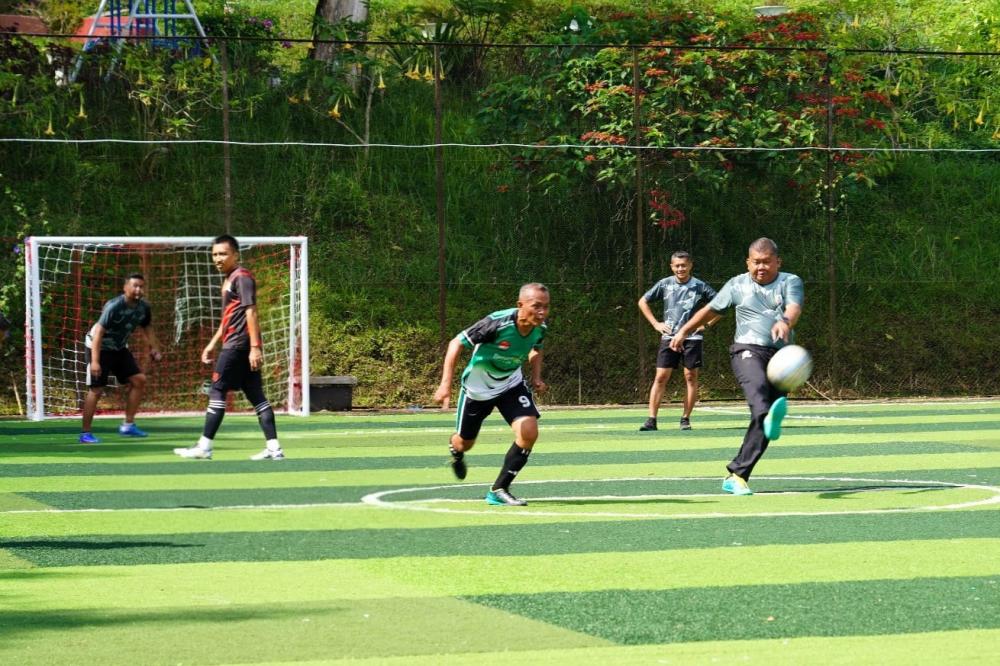 Jaga Imun Dengan Touring dan Mini Soccer