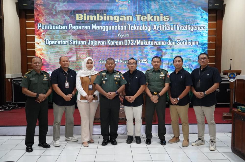Danrem 073/Makutarama Hadiri Sosialisasi Pembuatan Paparan Berbasis AI di Makorem 073/Mkt