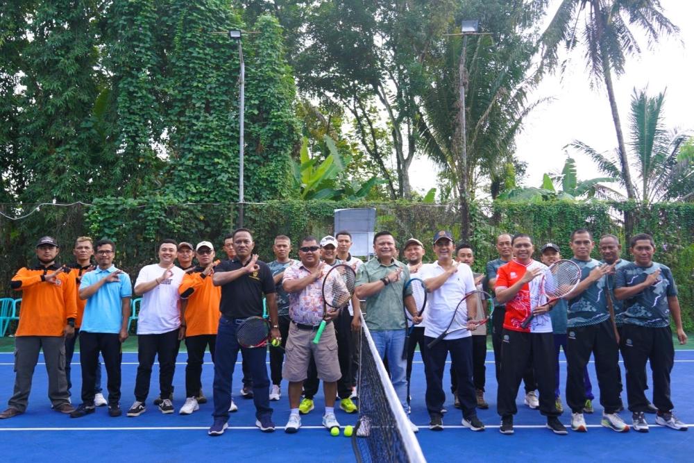 Danrem 073/Makutarama Gelar Olahraga Bersama Jajaran PTPN di Kebun Getas