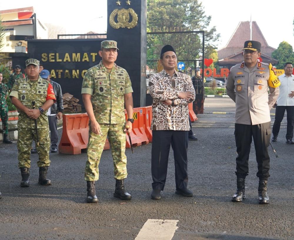 Danrem 073/Makutarama Dampingi Pangdam IV/Diponegoro Amankan Natal BKGS 2025, Wapres Gibran Hadir di Salatiga