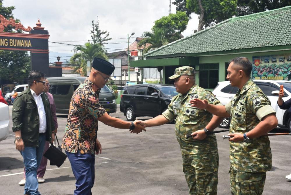Danrem 073/Makutarama Sambut Kunker Spesifik Komisi I DPR RI, Perkuat Sinergi Jaga Kondusifitas Wilayah