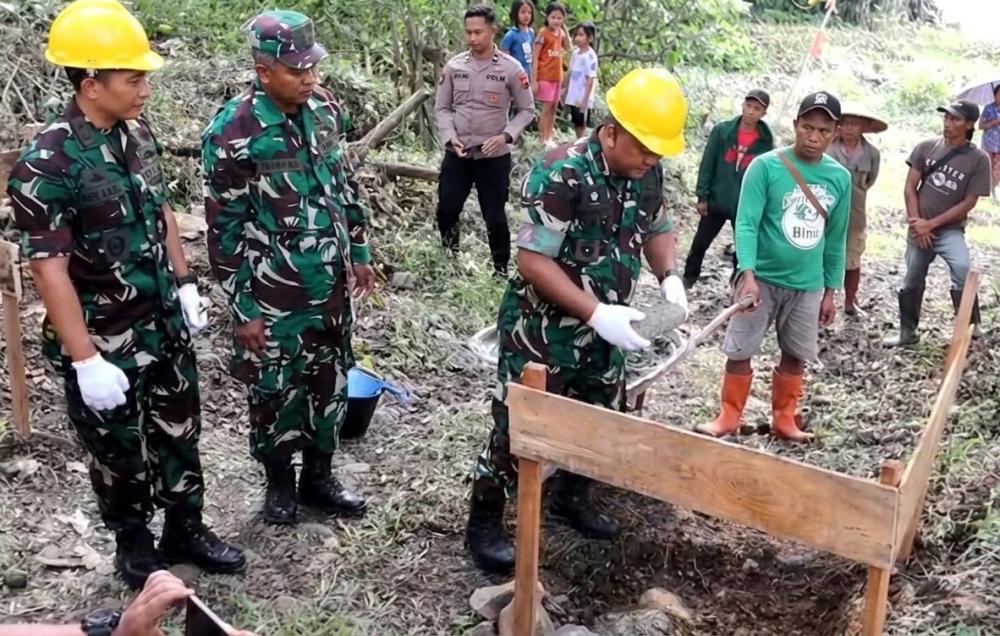Danrem 073/Makutarama Hadiri Ground Breaking Jembatan Gantung di Kabupaten Semarang