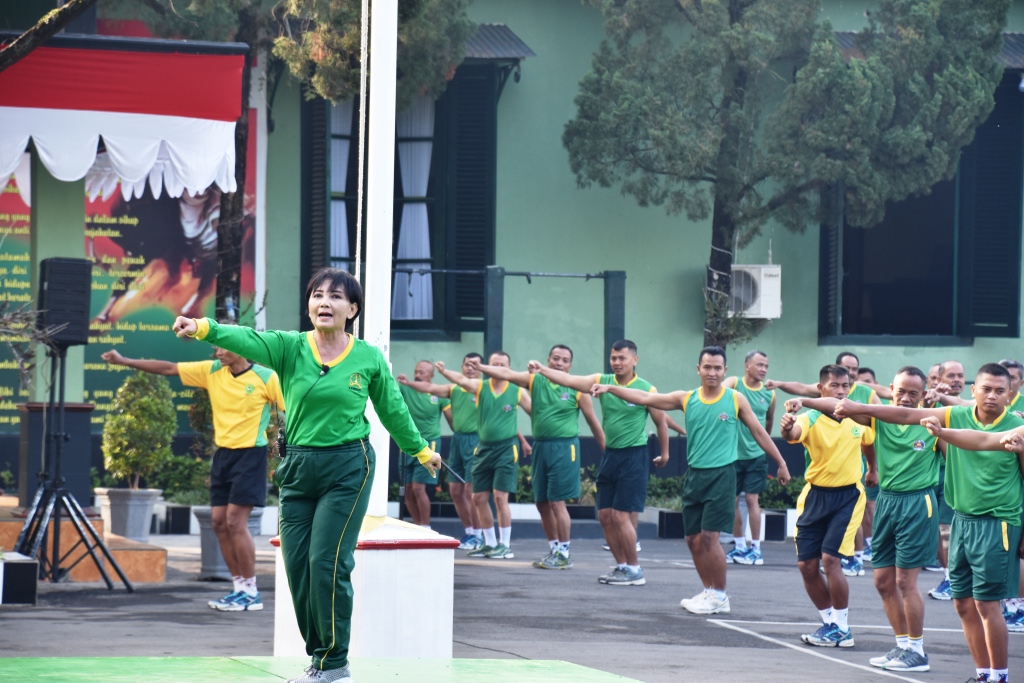 Korem Salatiga Sehat Dengan Senam Bersama Maumere