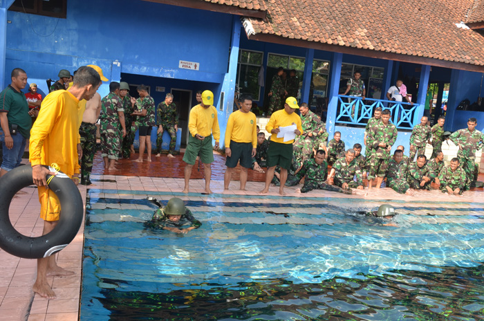 Perwira Korem Gelar Renang Militer