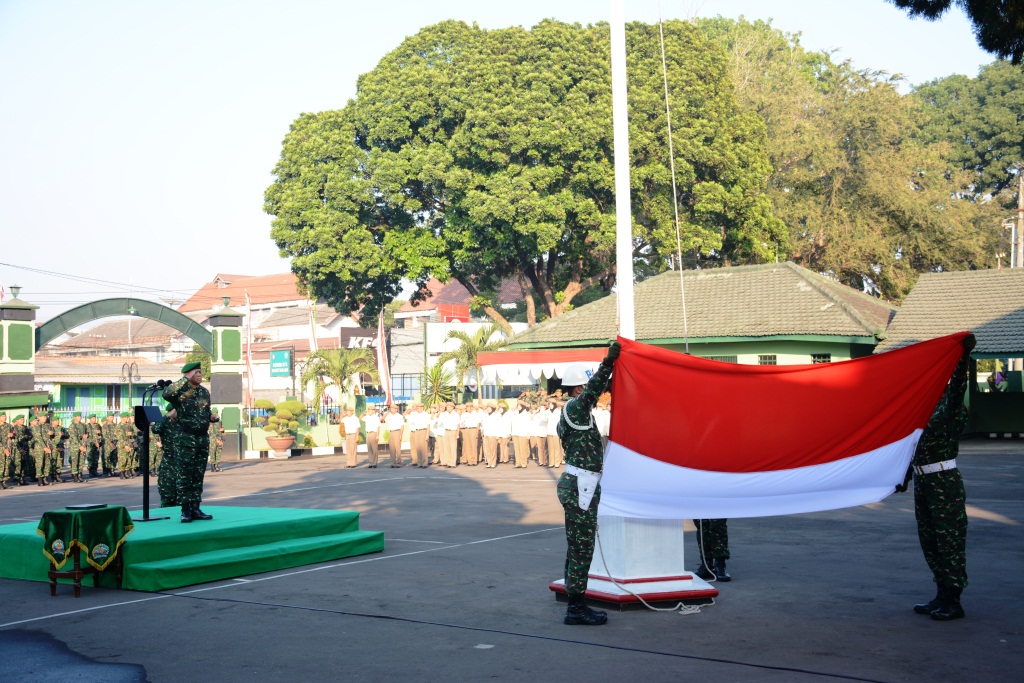 Merah Putih Berkibar Di Minggu Militer Korem 073/Makutarama