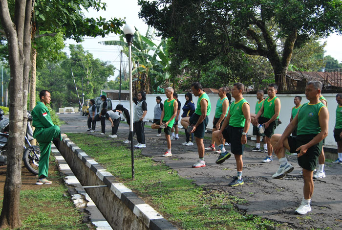 PNS Makorem Laksanakan Senam