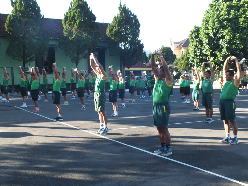 Prajurit Korem 073/Mkt Tak Gentar Latihan Fisik