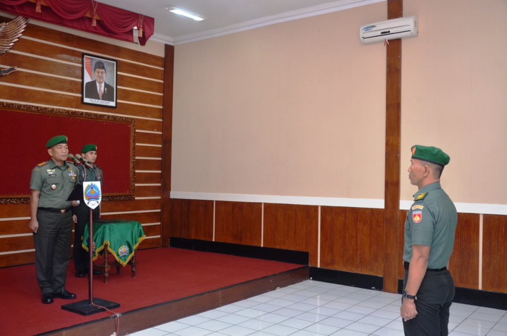 Danrem 073/Makutarama Memimpin Langsung Korp Rapot Kenaikan Pangkat Prajurit dan PNS Korem 073/Makut