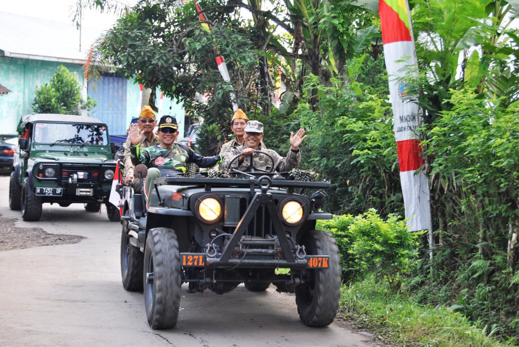 Konvoi kendaraan Para Veteran di Hari Juang Kartika