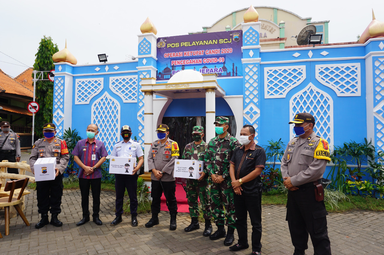 Dandim 0719/Jepara bersama Forkopimda Kab. Jepara tinjau posko ops ketupat Candi 2020 serta penangan