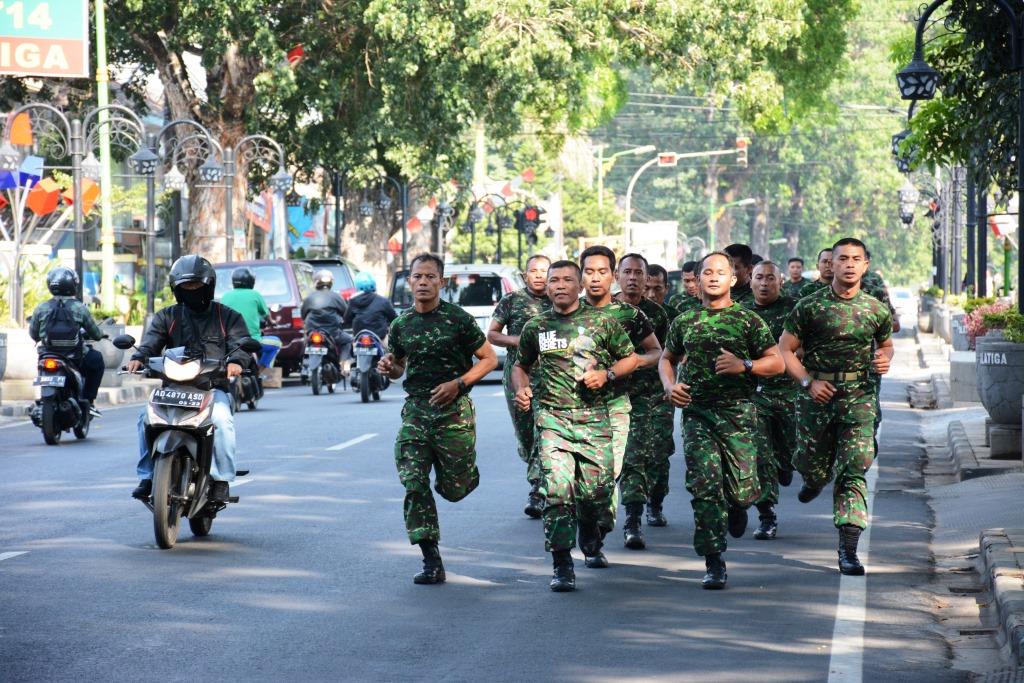 Minggu Militer, Korem Salatiga Adakan Lari Jalan Untuk Bina Ketahanan Fisik Dan Kebugaran Prajuritny