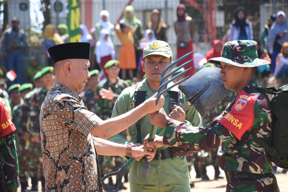 TMMD REG KE 106 KODIM 0719/JEPARA PERCEPAT PEMBANGUNA DESA