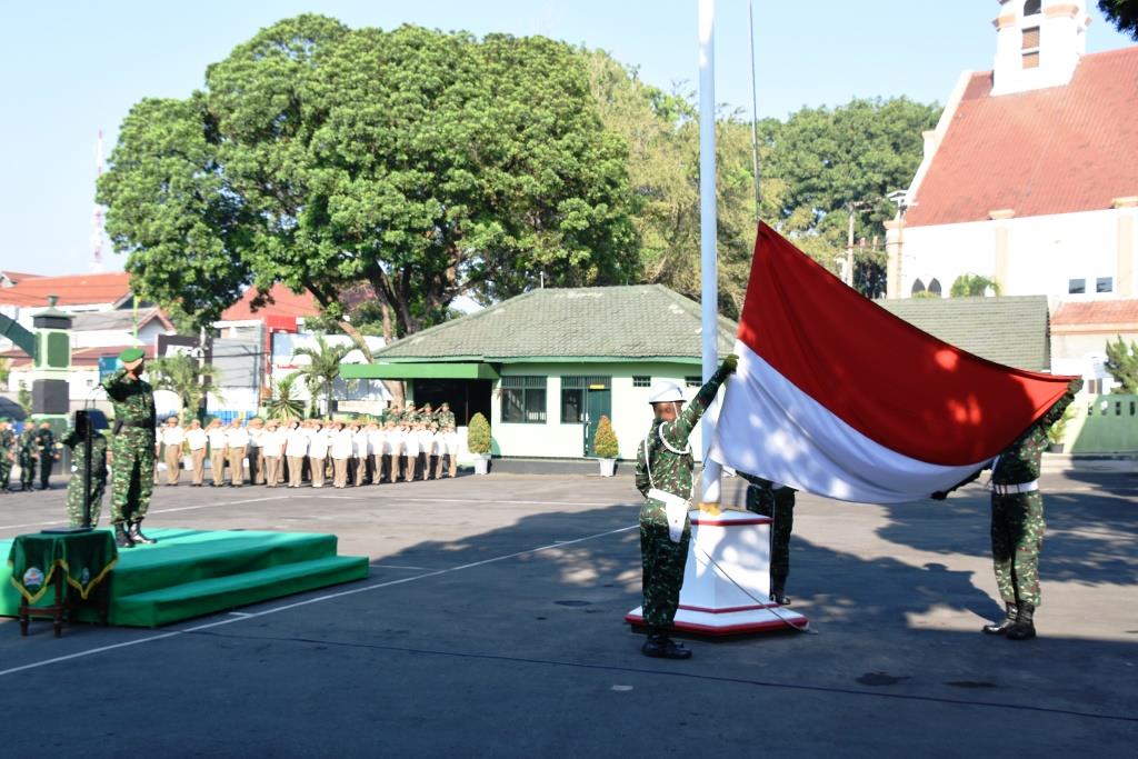 Minggu Militer Korem Salatiga Diawali Dengan Upacara Bendera