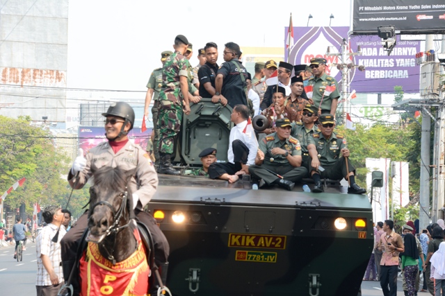 10.000 Manusia Merah Putihkan Semarang