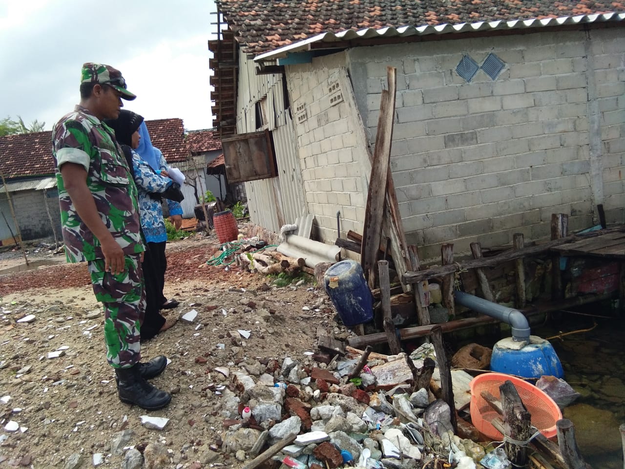 Puskesmas dan Babinsa Karimunjawa Monitoring Stimulus Jambanisasi