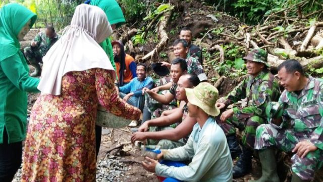 Keharmonisan TNI Dan Rakyat