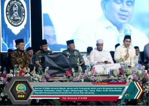 Tumpah Ruah Ribuan Warga Penuhi Acara Sholawatan HUT ke-80 Republik Indonesia