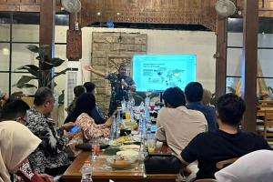 KOMSOS GEOPOLITIK & GEOSTRATEGI! DANREM 073/MAKUTARAMA PERKUAT KONDUSIFITAS WILAYAH BERSAMA TOKOH MASYARAKAT DI CEPU