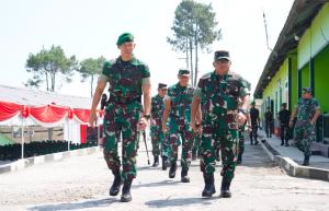 Danrem 073/Makutarama Kunker ke Yonif TP 455/Satria Pandanaran, Tekankan Kesiapan Satuan dan Kepedulian terhadap Prajurit