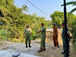 Danrem 073/Makutarama Tinjau Lokasi Pembangunan Jembatan di Kayen Pati