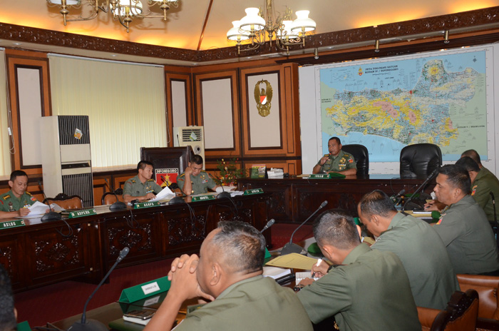 Kasrem Ikuti Rapat Wasrik Di Kodam  