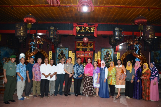 Danrem 073/Mkt Kunjungi Klenteng Tertua Di Jepara