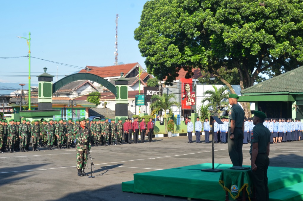 Upacara Bendera 17-an Korem 073/Makutarama Salatiga 
