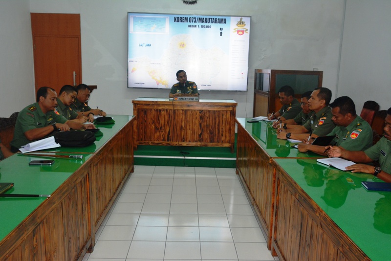 Tingkatkan Kinerja Prajurit