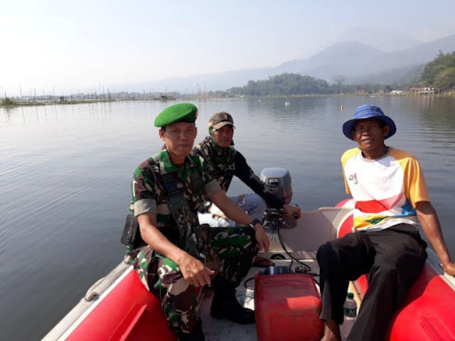 Pengamanan lomba dayung rawa pening POPNAS