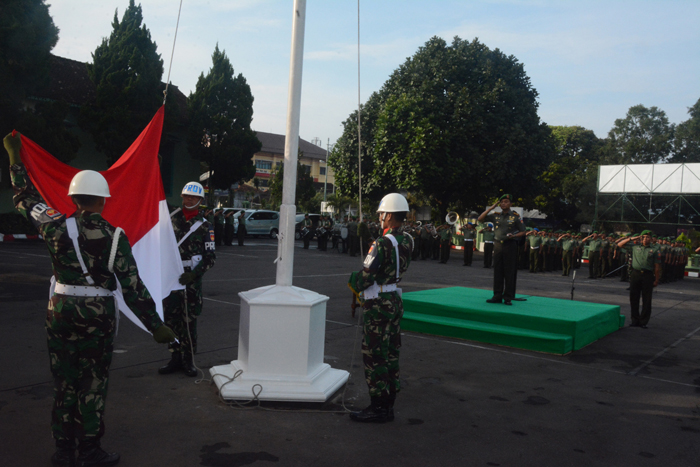 Mengevaluasi Dan Mawas Diri Dalam Melaksanakan Tugas