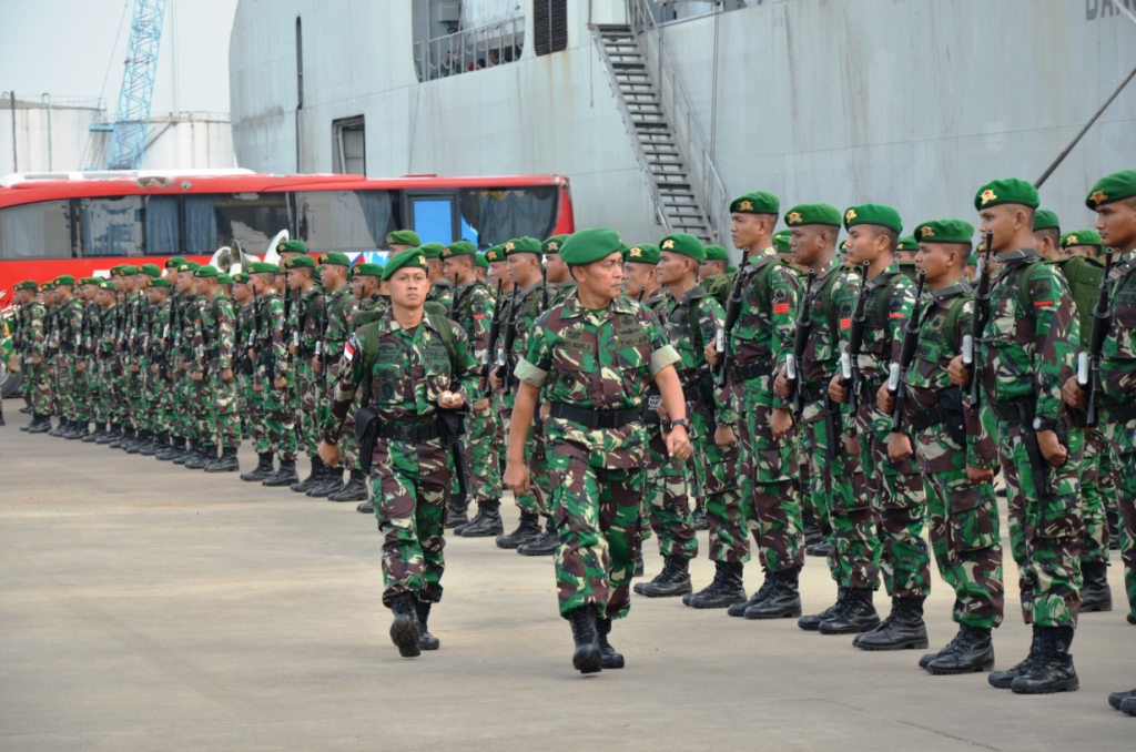 Kasdam IV/Diponegoro Menutup Pelepasan Satgas Pamtas RI-PNG Yonif 410/Alugoro