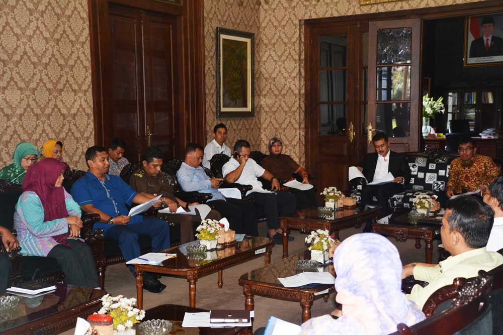 Awasi Proses Pemilukada  