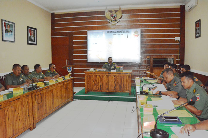 Kasrem Pimpin Rapat Penempatan Jabatan Perwira
