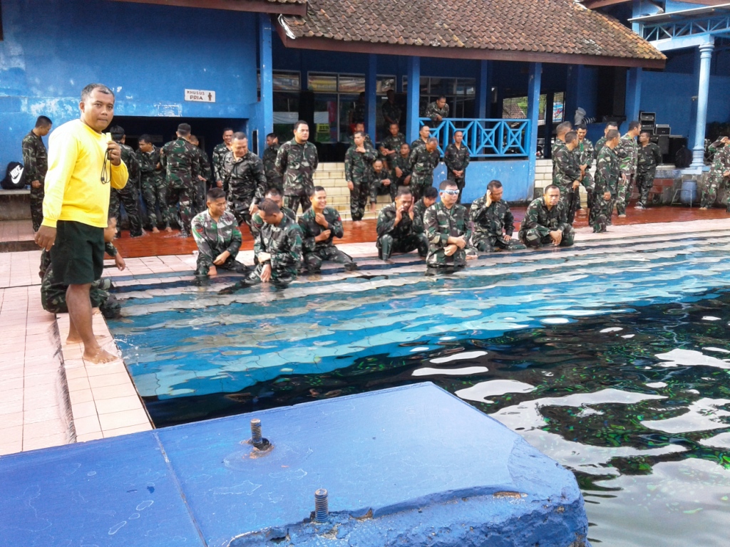 Korem Salatiga Latihan Renang Militer Untuk Syarat Mutlak UKP
